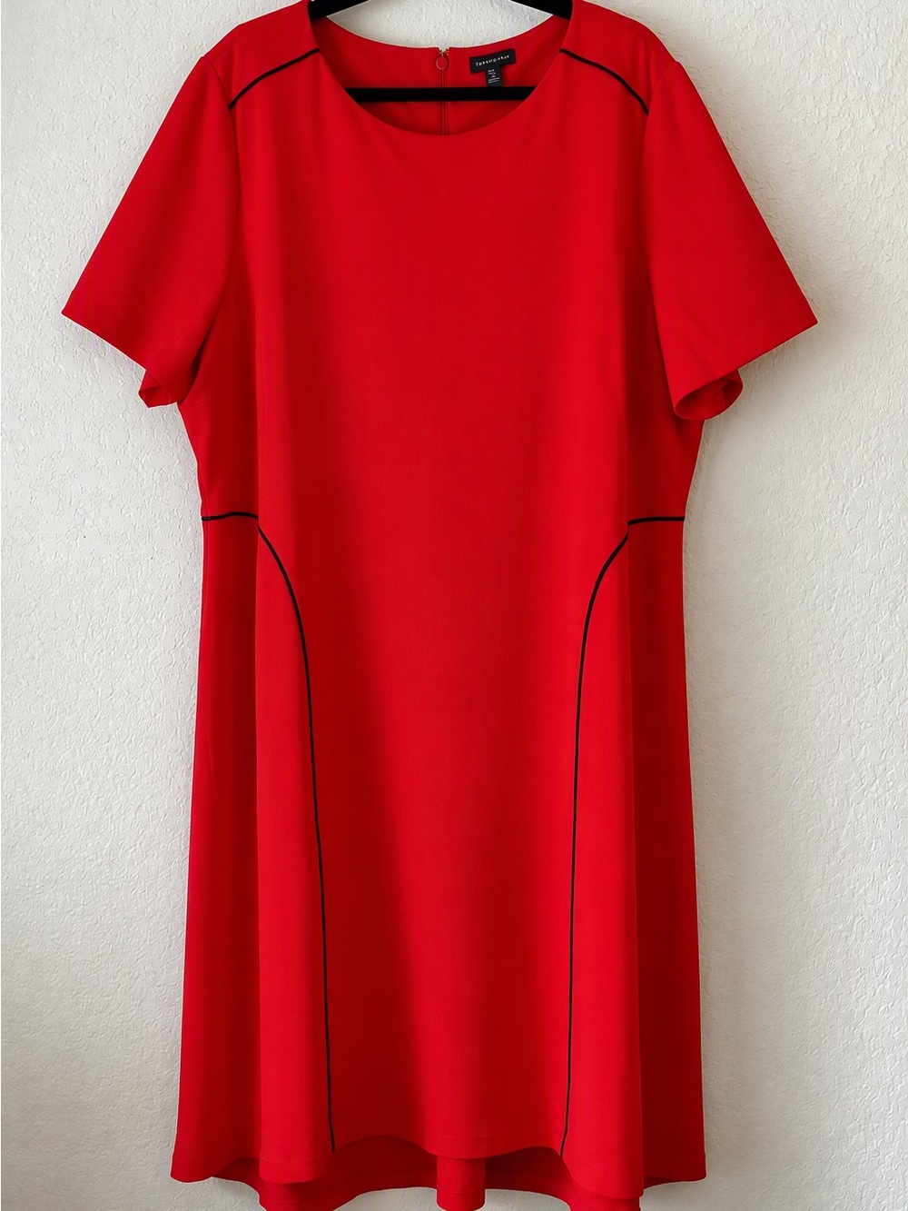 The Limited Red Short-Sleeve A-Line Dress with Black Piping Size 3X